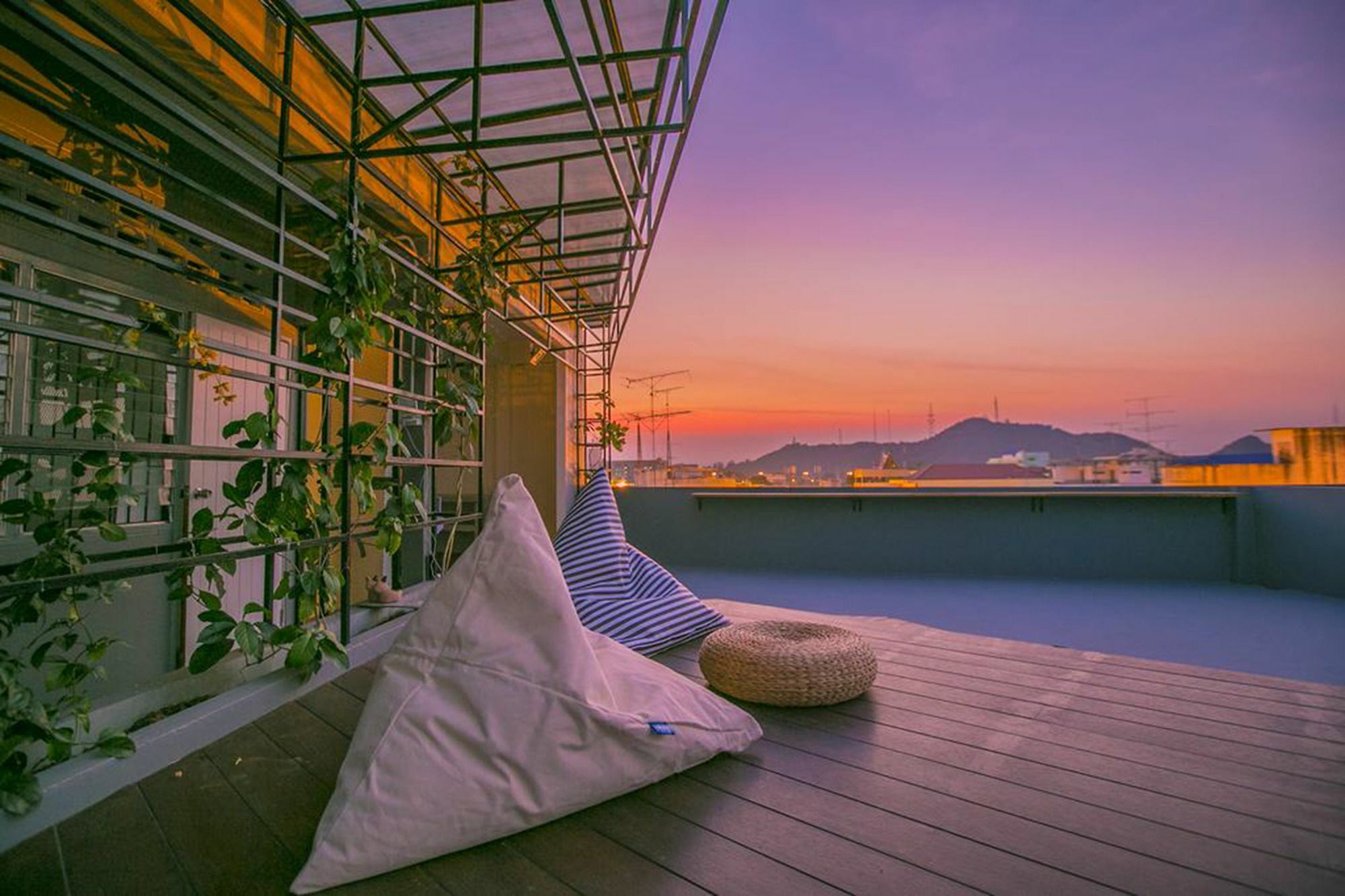 Chedi View Hostel Phetchaburi Exterior foto